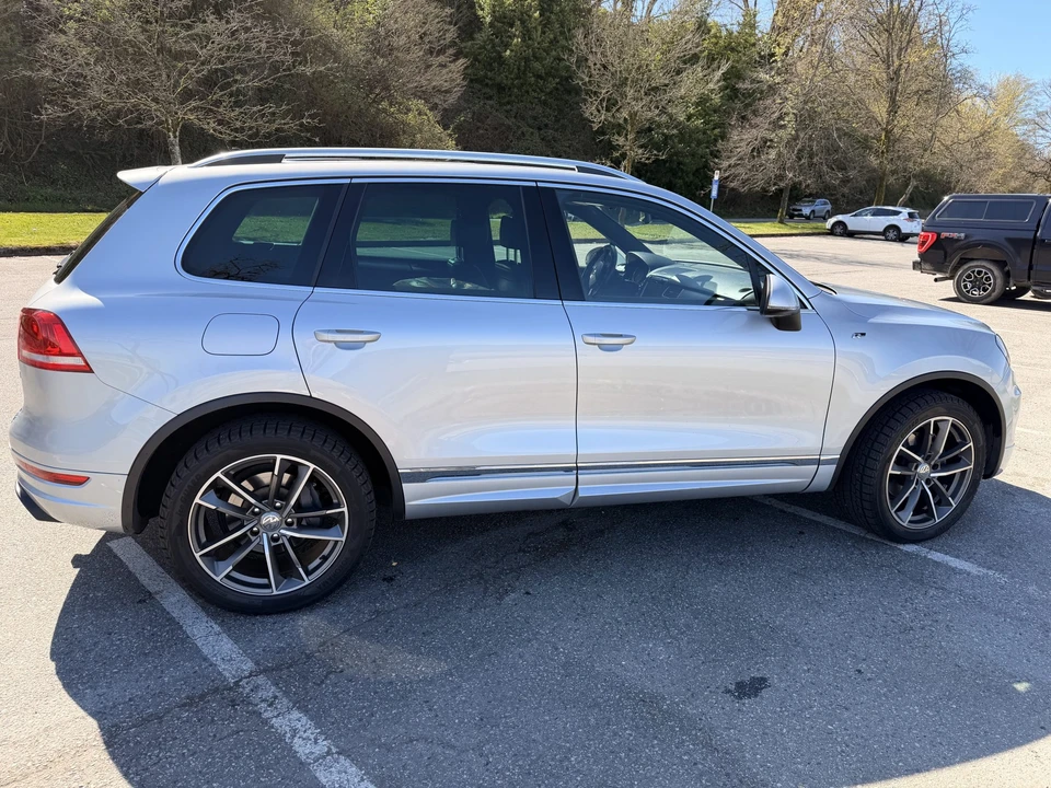 2014 Volkswagen Touareg - Image 12 of 21