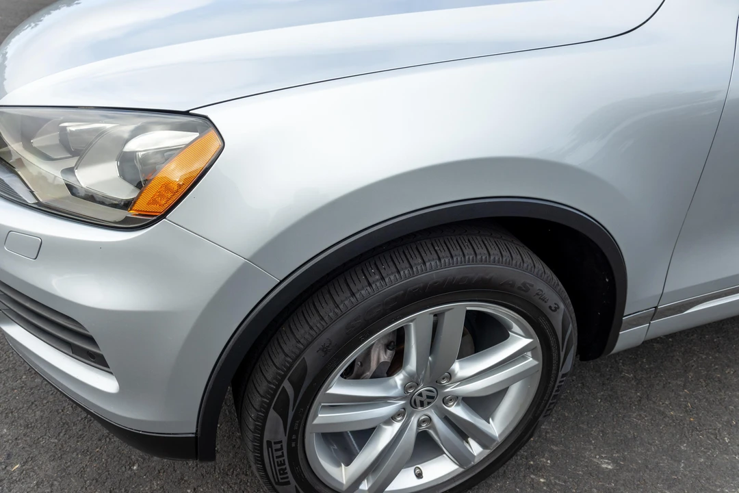 2014 Volkswagen Touareg - Image 19 of 31