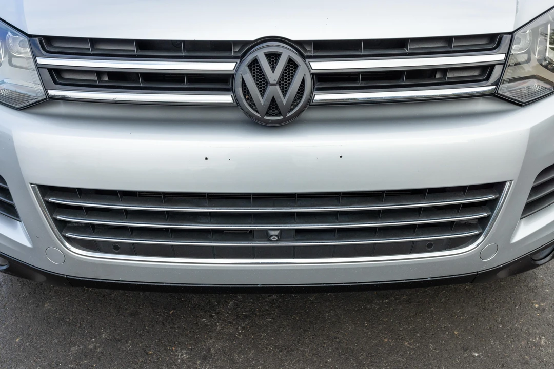 2014 Volkswagen Touareg - Image 14 of 31