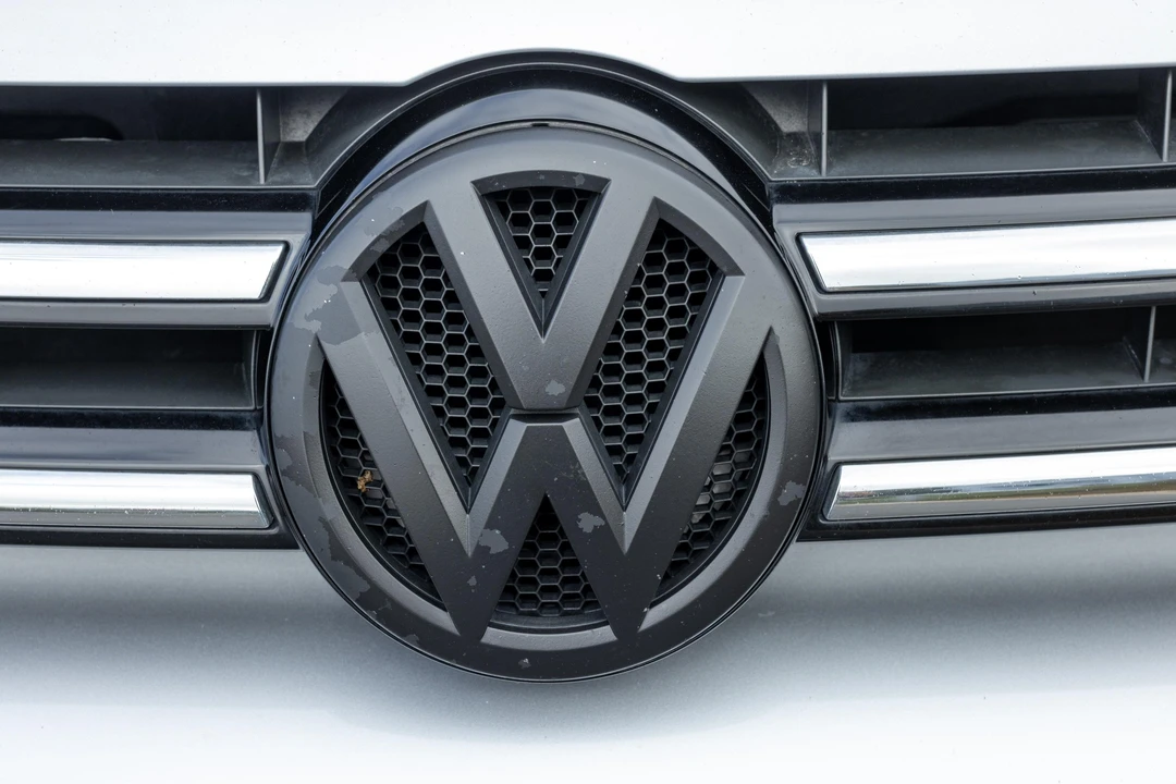 2014 Volkswagen Touareg - Image 15 of 31