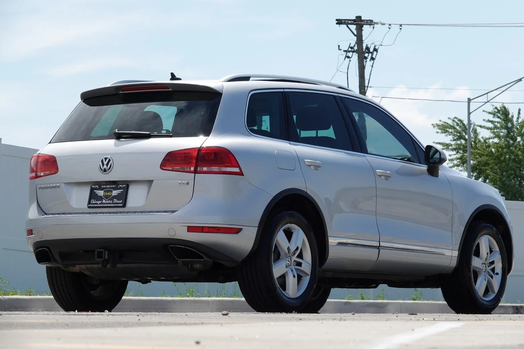 2014 Volkswagen Touareg - Image 22 of 31
