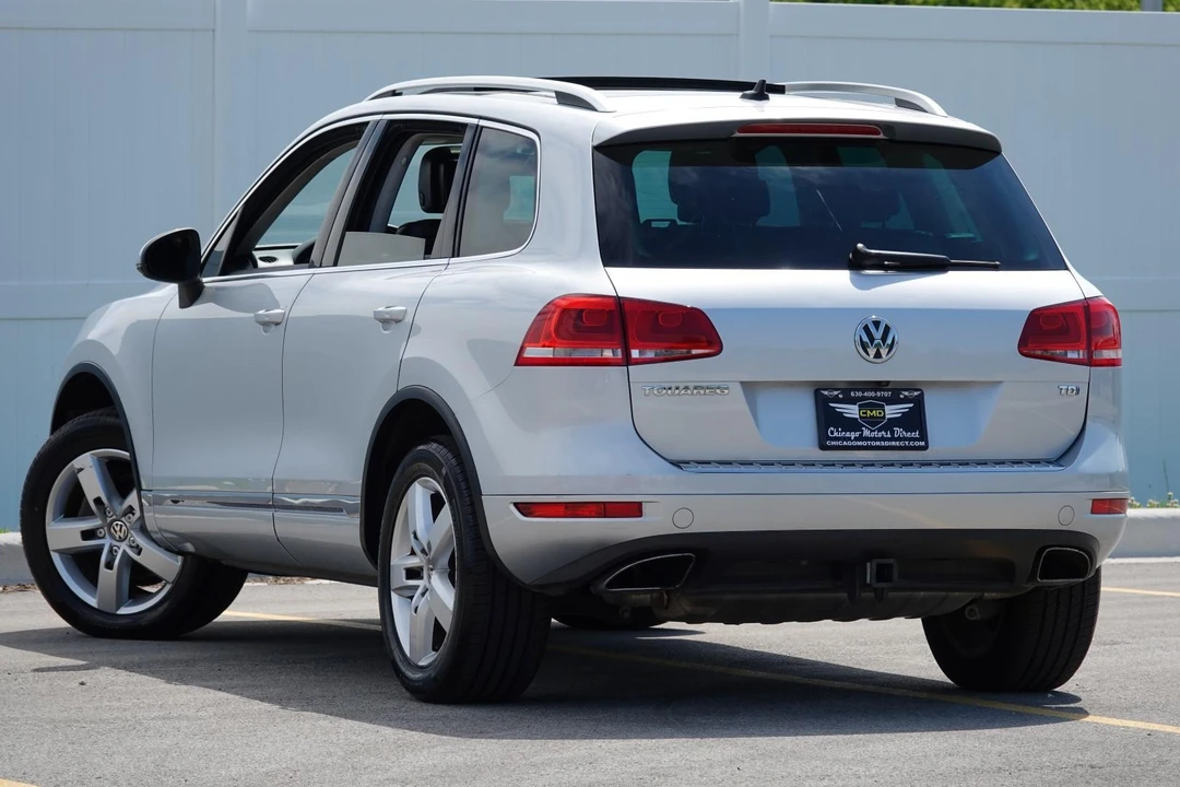 2014 Volkswagen Touareg - Image 17 of 31
