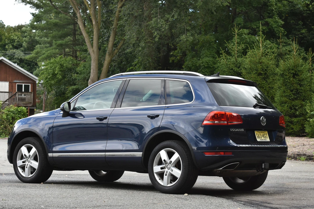 2014 Volkswagen Touareg - Image 25 of 31