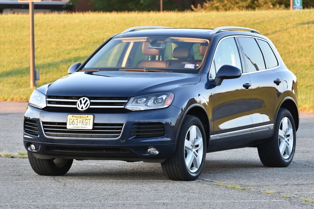 2014 Volkswagen Touareg - Image 14 of 31