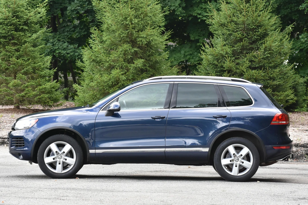 2014 Volkswagen Touareg - Image 22 of 31