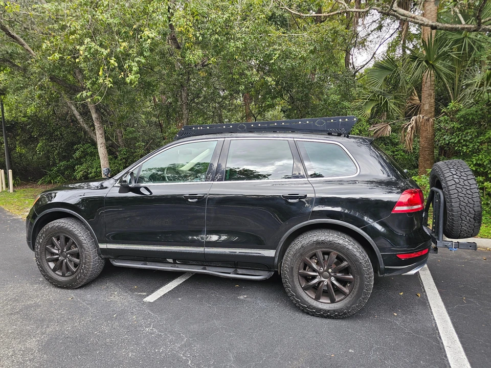 2014 Volkswagen Touareg - Image 9 of 31