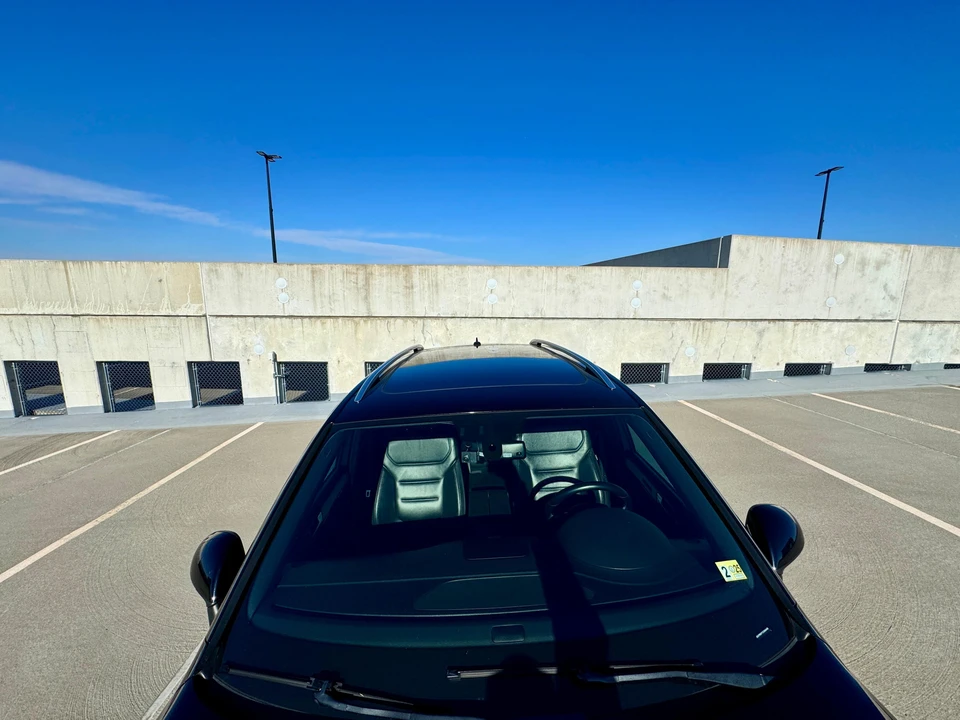 2014 Volkswagen Touareg - Image 13 of 31
