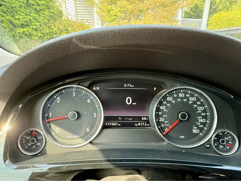 2014 Volkswagen Touareg - Image 6 of 9