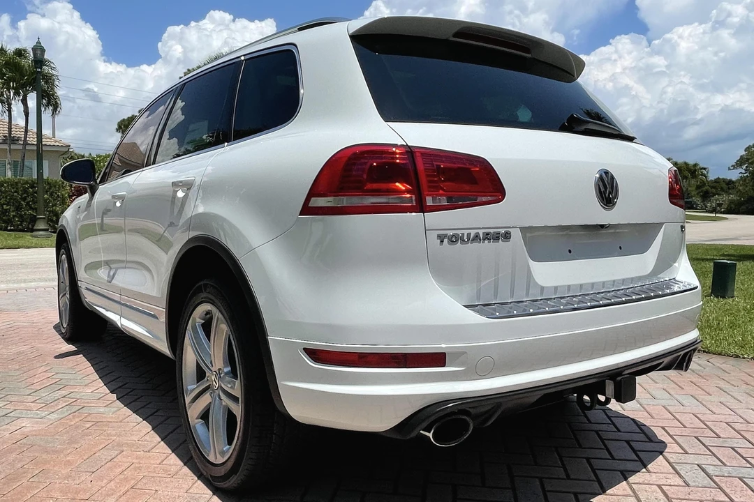 2014 Volkswagen Touareg - Image 4 of 5
