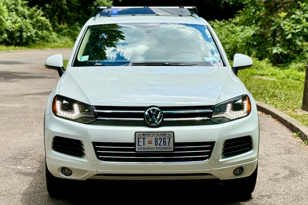 2014 Volkswagen Touareg - Image 2 of 31