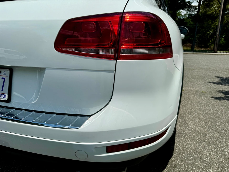 2014 Volkswagen Touareg - Image 23 of 31