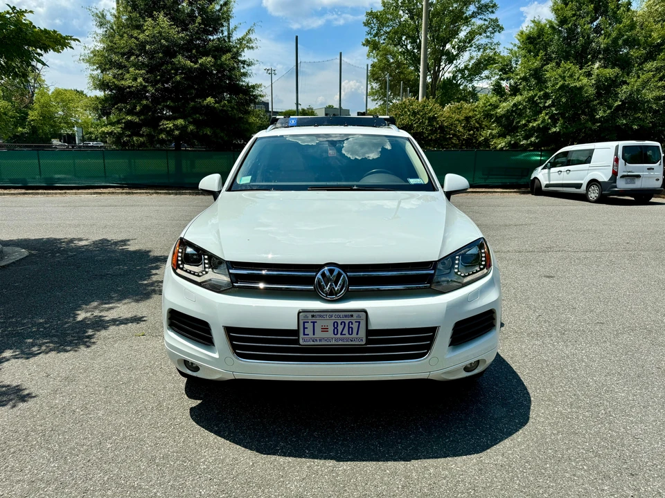 2014 Volkswagen Touareg - Image 6 of 31
