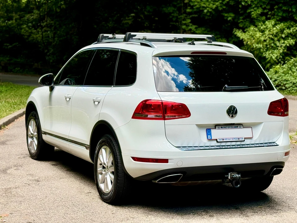 2014 Volkswagen Touareg - Image 11 of 31