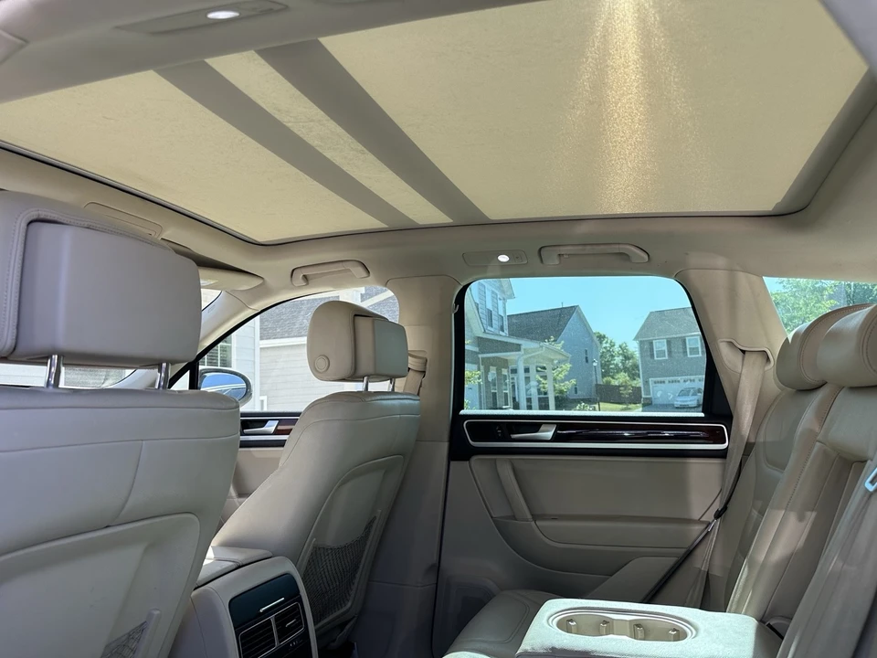 2014 Volkswagen Touareg - Image 13 of 16