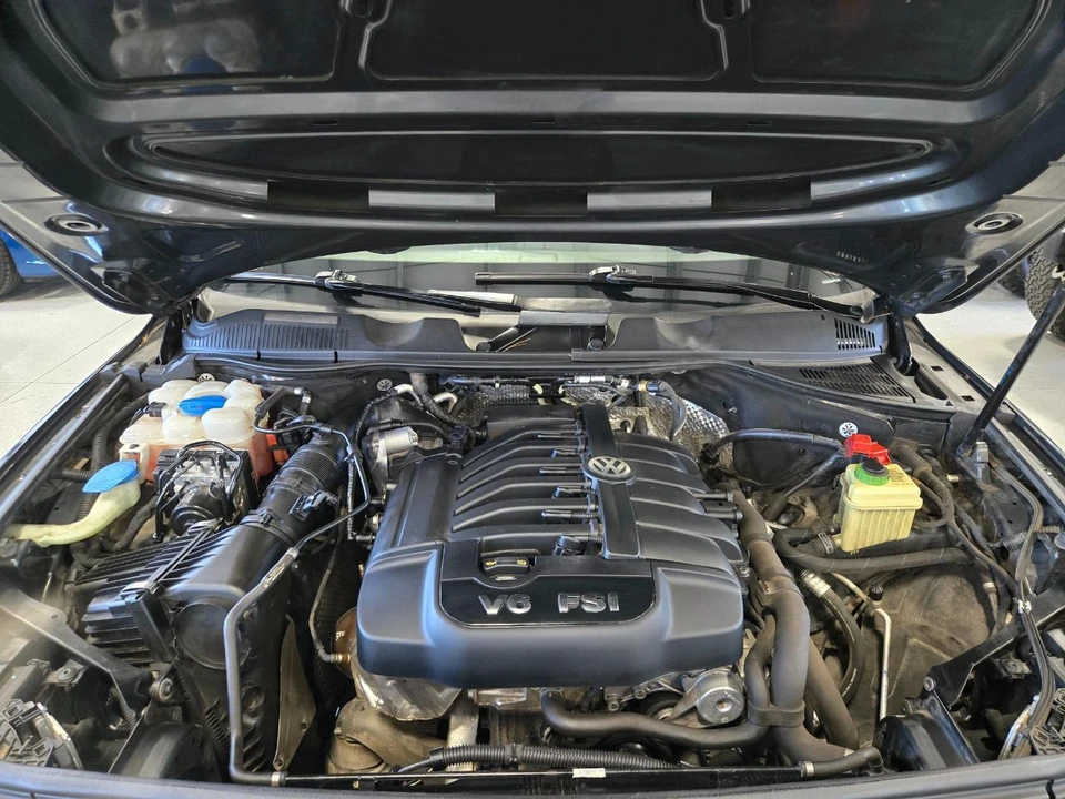 2014 Volkswagen Touareg - Image 14 of 14