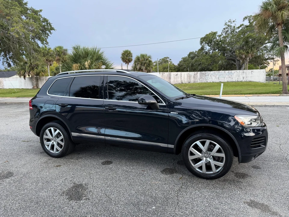 2014 Volkswagen Touareg - Image 22 of 31