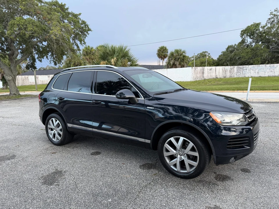 2014 Volkswagen Touareg - Image 20 of 31