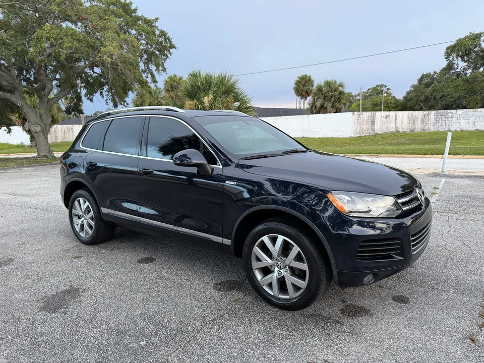 2014 Volkswagen Touareg - Image 19 of 31