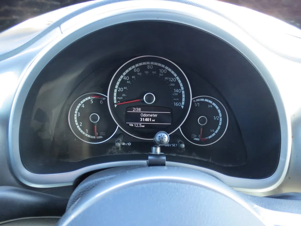 2014 Volkswagen A5 Beetle - Image 8 of 16