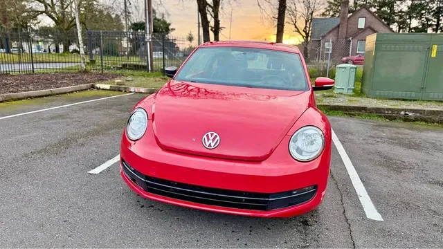 2014 Volkswagen Beetle 2.5L Hatchback 2D