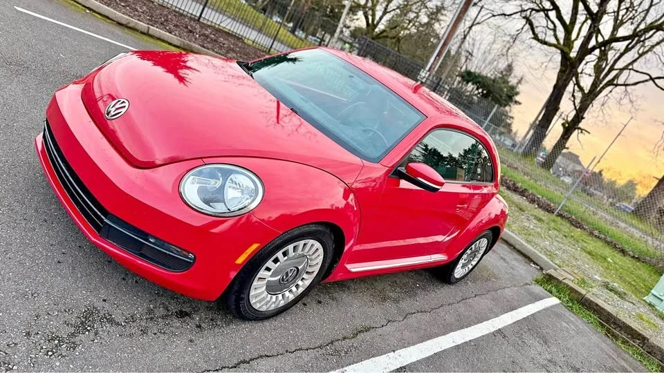 2014 Volkswagen A5 Beetle - Image 2 of 10