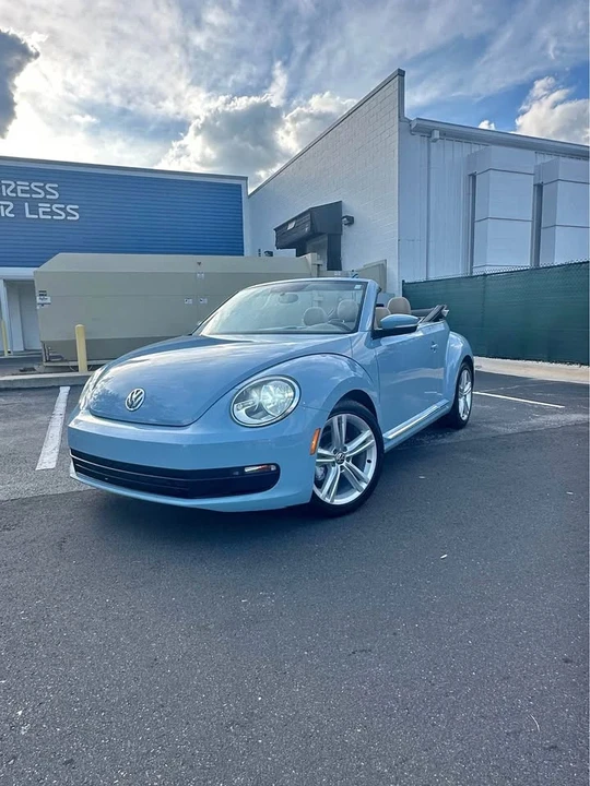 2014 Volkswagen A5 Beetle - Image 2 of 16