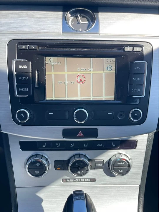 2014 Volkswagen CC - Image 10 of 13