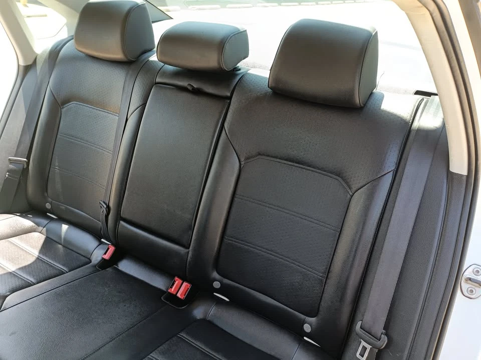 2014 Volkswagen Passat - Image 8 of 20