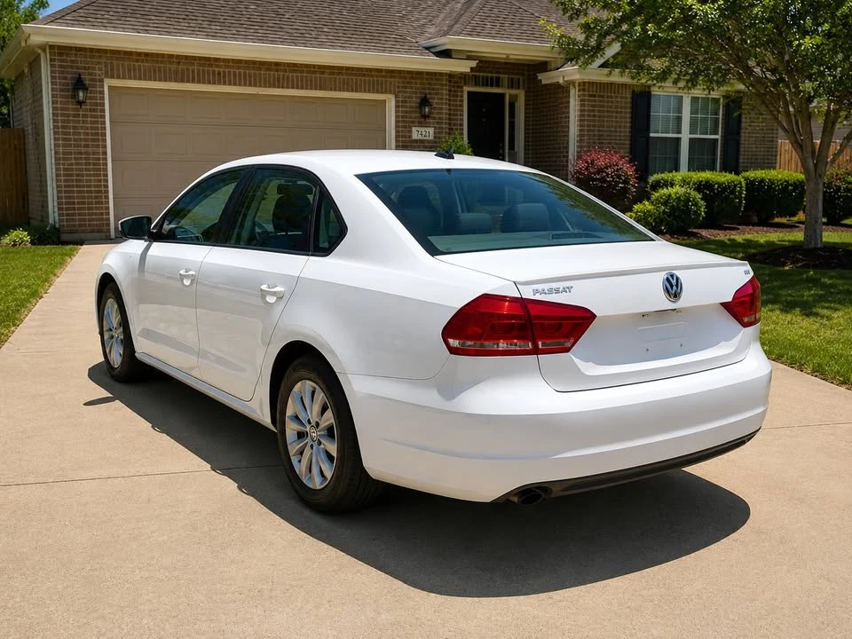 2014 Volkswagen Passat - Image 2 of 20