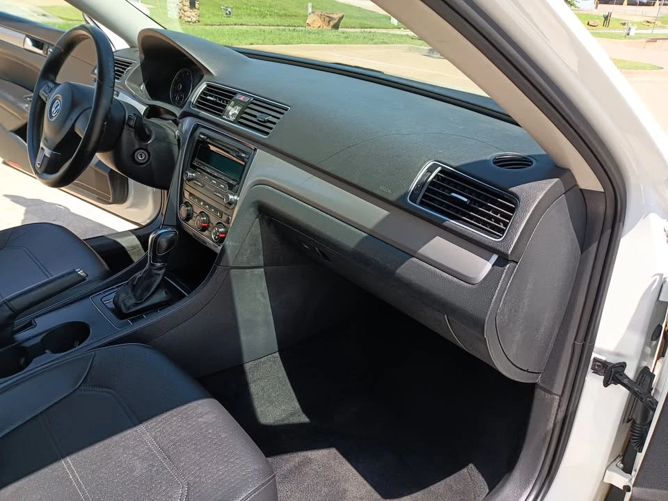 2014 Volkswagen Passat - Image 10 of 20