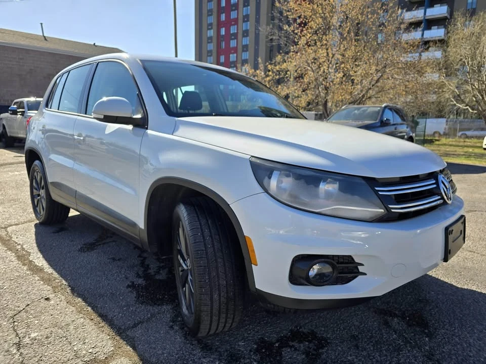 2014 Volkswagen Tiguan - Image 2 of 10