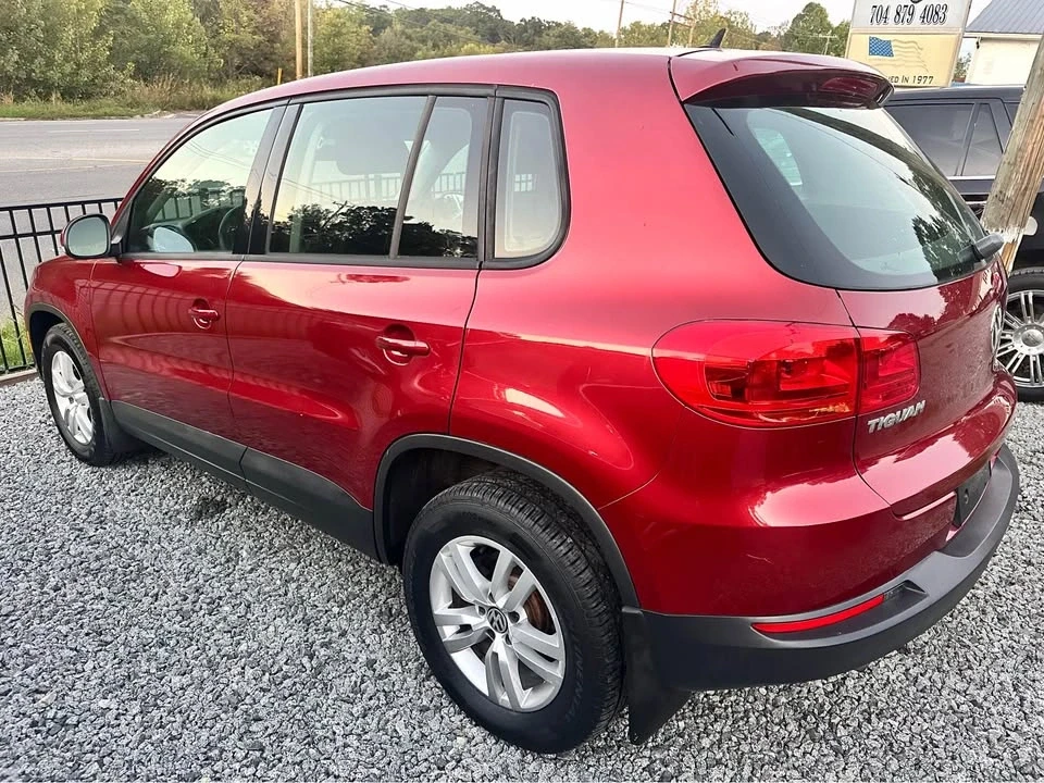 2014 Volkswagen Tiguan - Image 2 of 6
