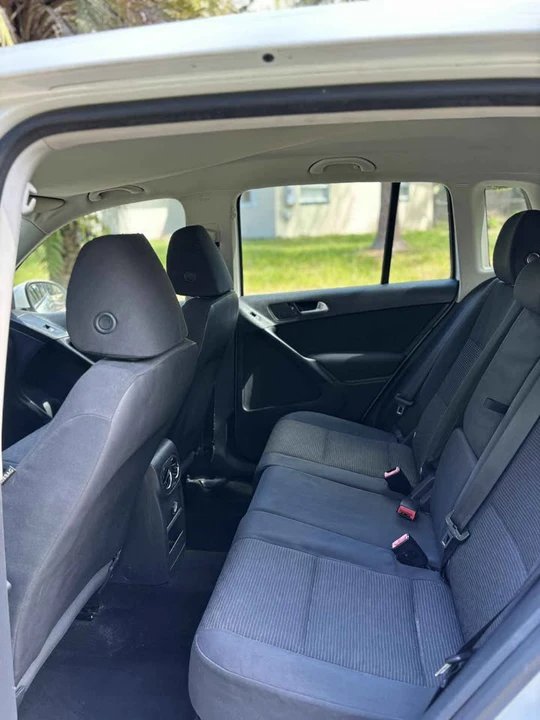 2014 Volkswagen Tiguan - Image 7 of 8