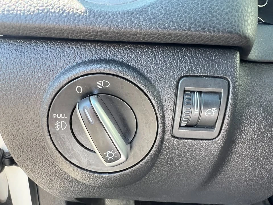 2014 Volkswagen Tiguan - Image 15 of 18