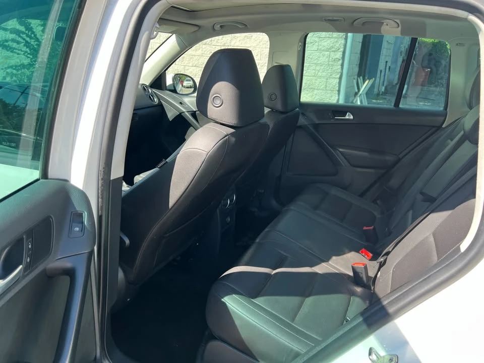 2014 Volkswagen Tiguan - Image 8 of 18
