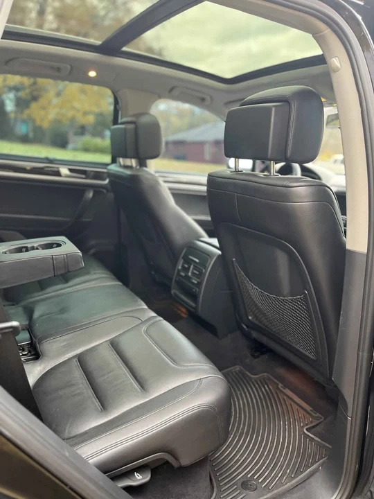 2014 Volkswagen Touareg - Image 14 of 15