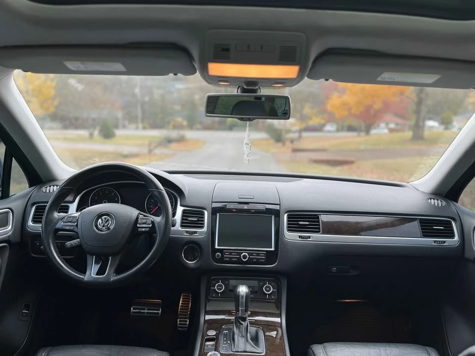 2014 Volkswagen Touareg - Image 6 of 15