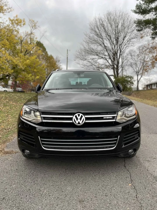 2014 Volkswagen Touareg - Image 3 of 15