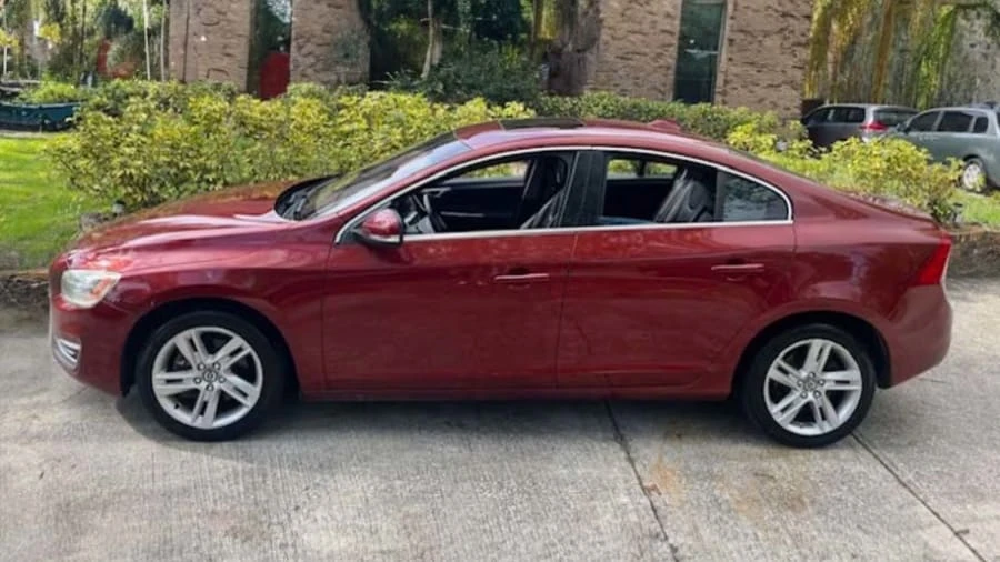 2014 Volvo S60 2nd Gen - Image 2 of 5