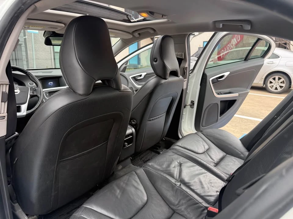 2014 Volvo S60 2nd Gen - Image 12 of 19