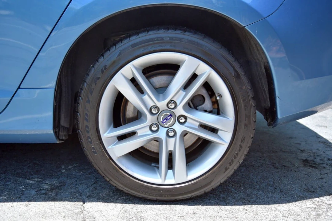 2014 Volvo S60 2nd Gen - Image 9 of 12