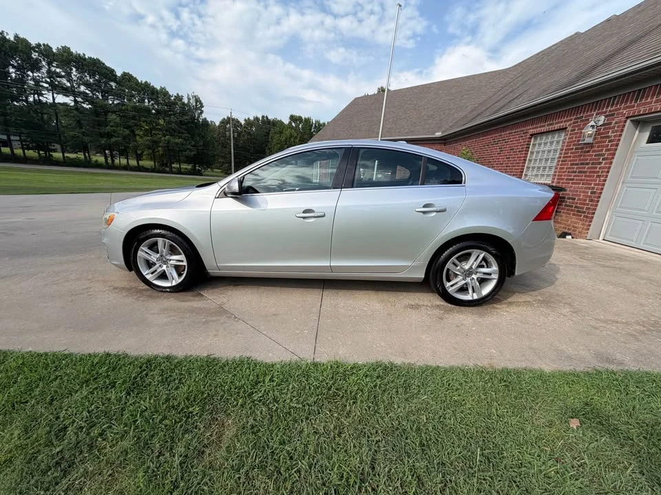 2014 Volvo S60 2nd Gen - Image 4 of 10