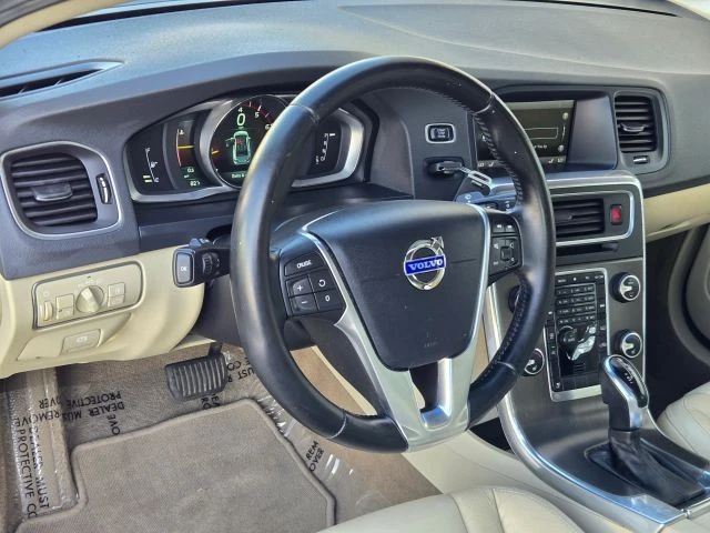 2014 Volvo S60 2nd Gen - Image 11 of 31