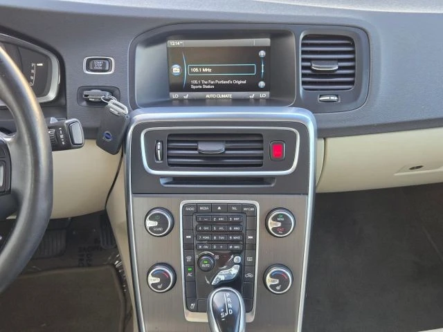 2014 Volvo S60 2nd Gen - Image 23 of 31