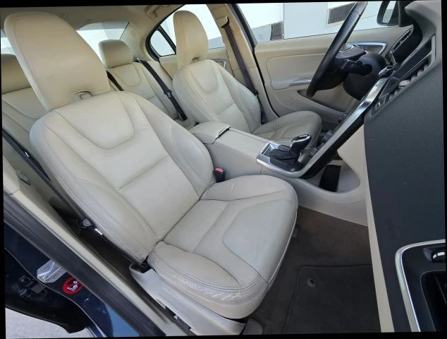 2014 Volvo S60 2nd Gen - Image 18 of 31