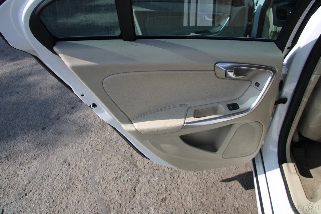 2014 Volvo S60 2nd Gen - Image 19 of 21