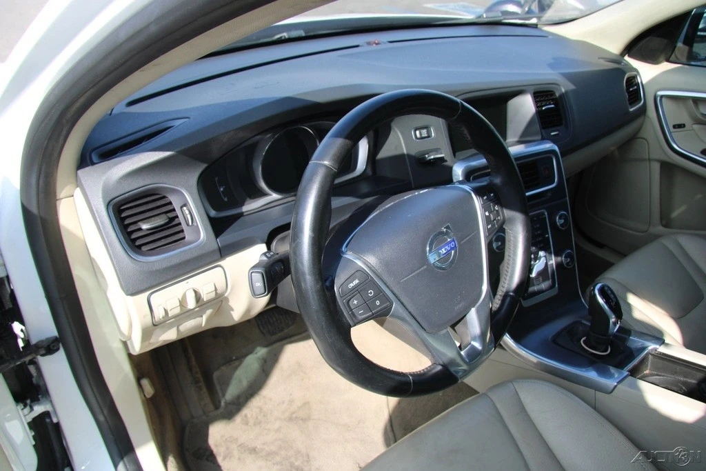 2014 Volvo S60 2nd Gen - Image 14 of 21