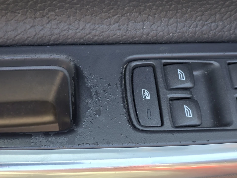 2014 Volvo S60 2nd Gen - Image 16 of 17