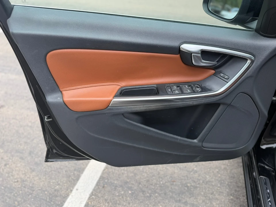 2014 Volvo S60 2nd Gen - Image 13 of 20