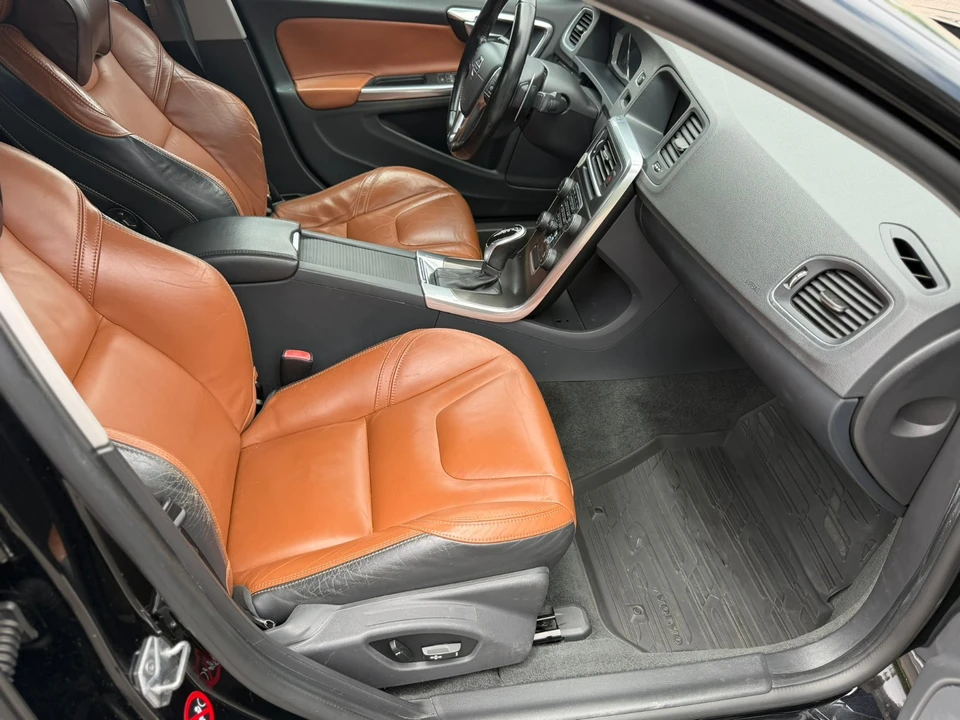 2014 Volvo S60 2nd Gen - Image 15 of 20